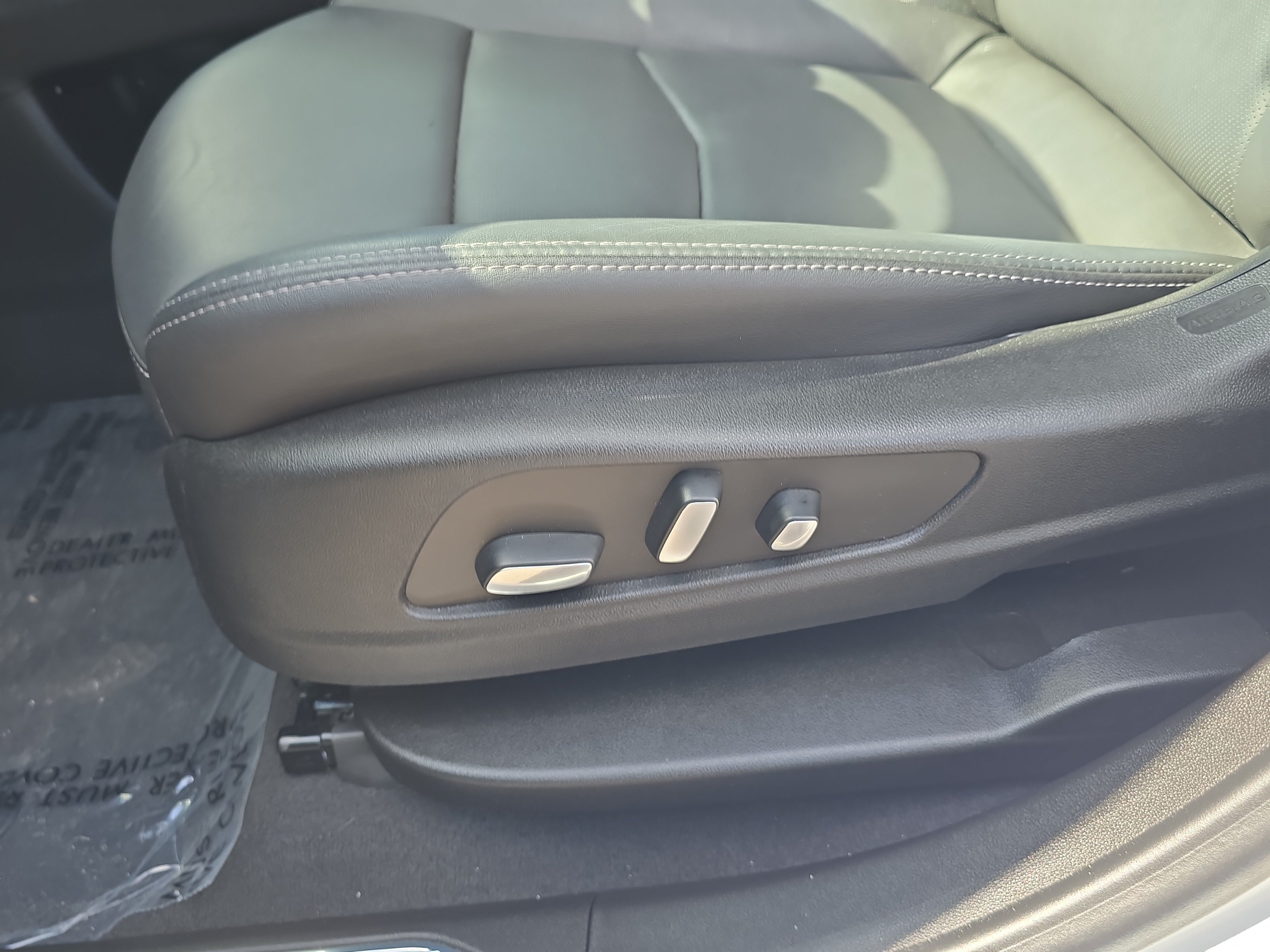 Used 2022 Cadillac XT5 Premium Luxury FWD image 21