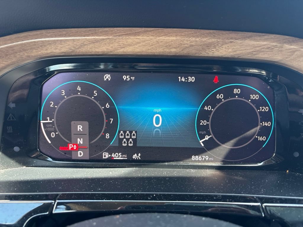 Used 2024 Volkswagen Atlas SE AWD/4WD image 11