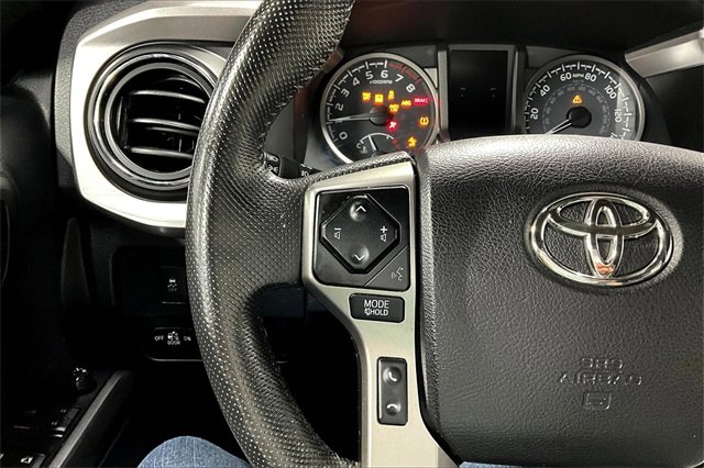 Used 2021 Toyota Tacoma Limited image 13