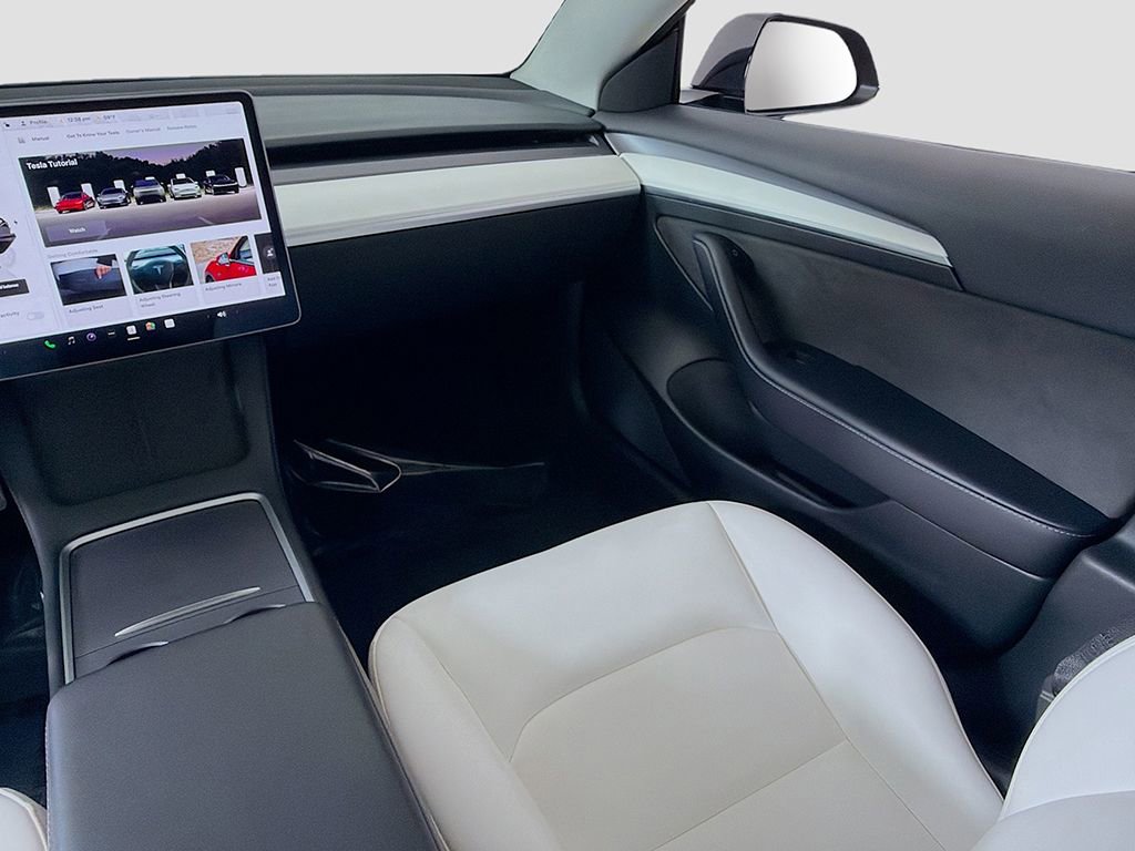 Used 2023 Tesla Model 3 Standard Range image 27