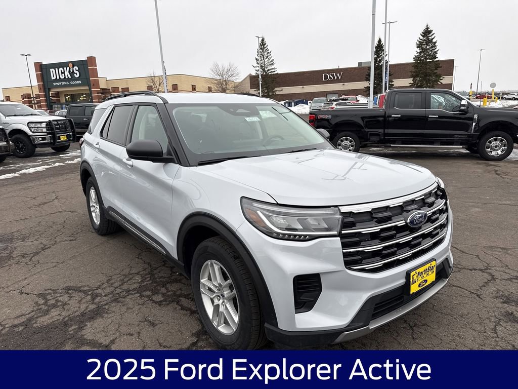 Used 2025 Ford Explorer Active image 5