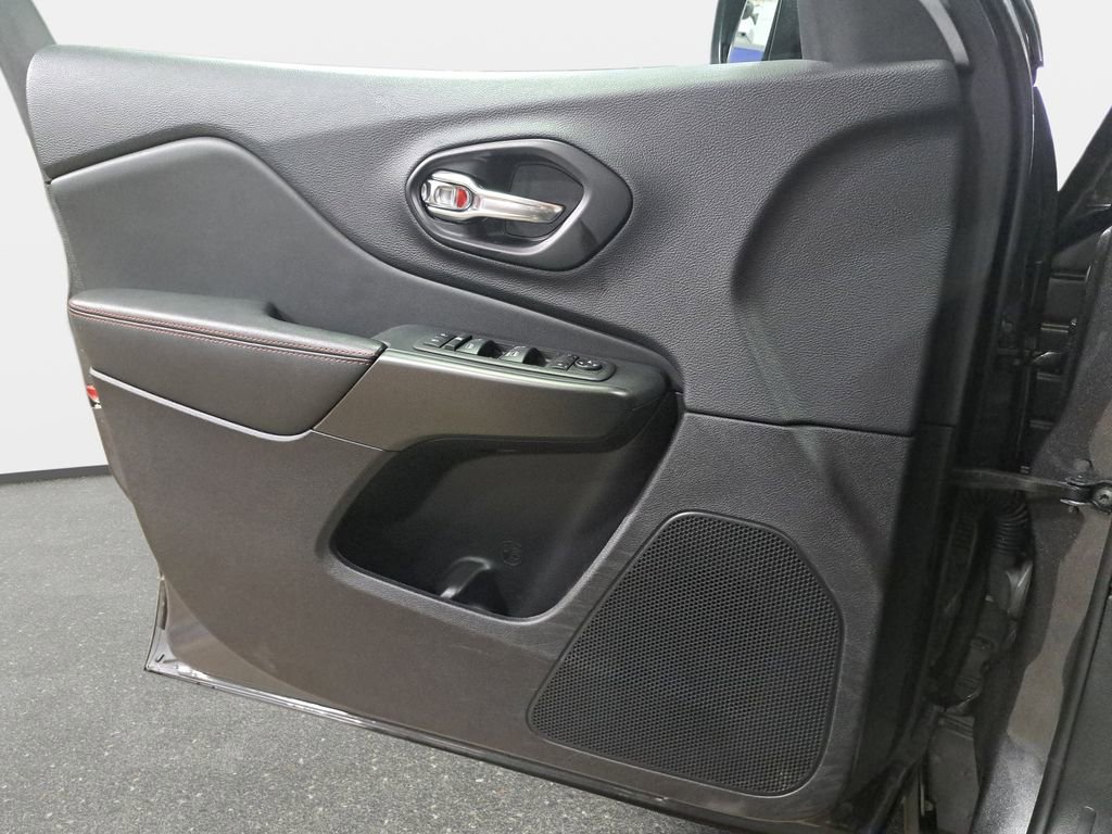 Certified 2022 Jeep Cherokee Trailhawk image 26