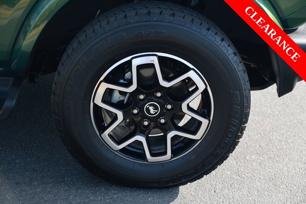 Used 2025 Ford Bronco Outer Banks AWD/4WD image 8