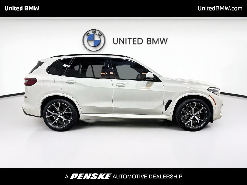 Certified 2023 BMW X5 xDrive40i w/ M Sport Package AWD/4WD image 4