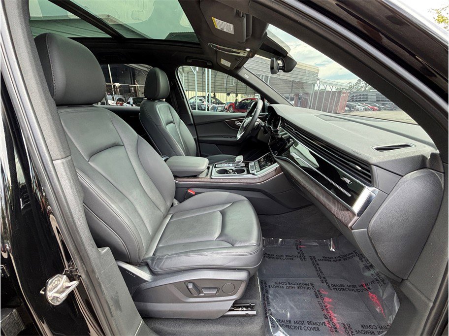 Used 2020 Audi Q7 2.0T Premium w/ Convenience Package AWD/4WD image 46