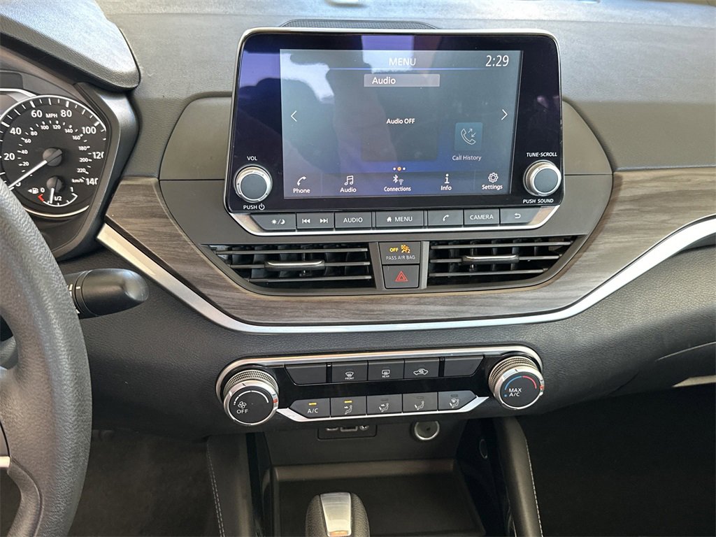 Used 2023 Nissan Altima 2.5 SV image 23