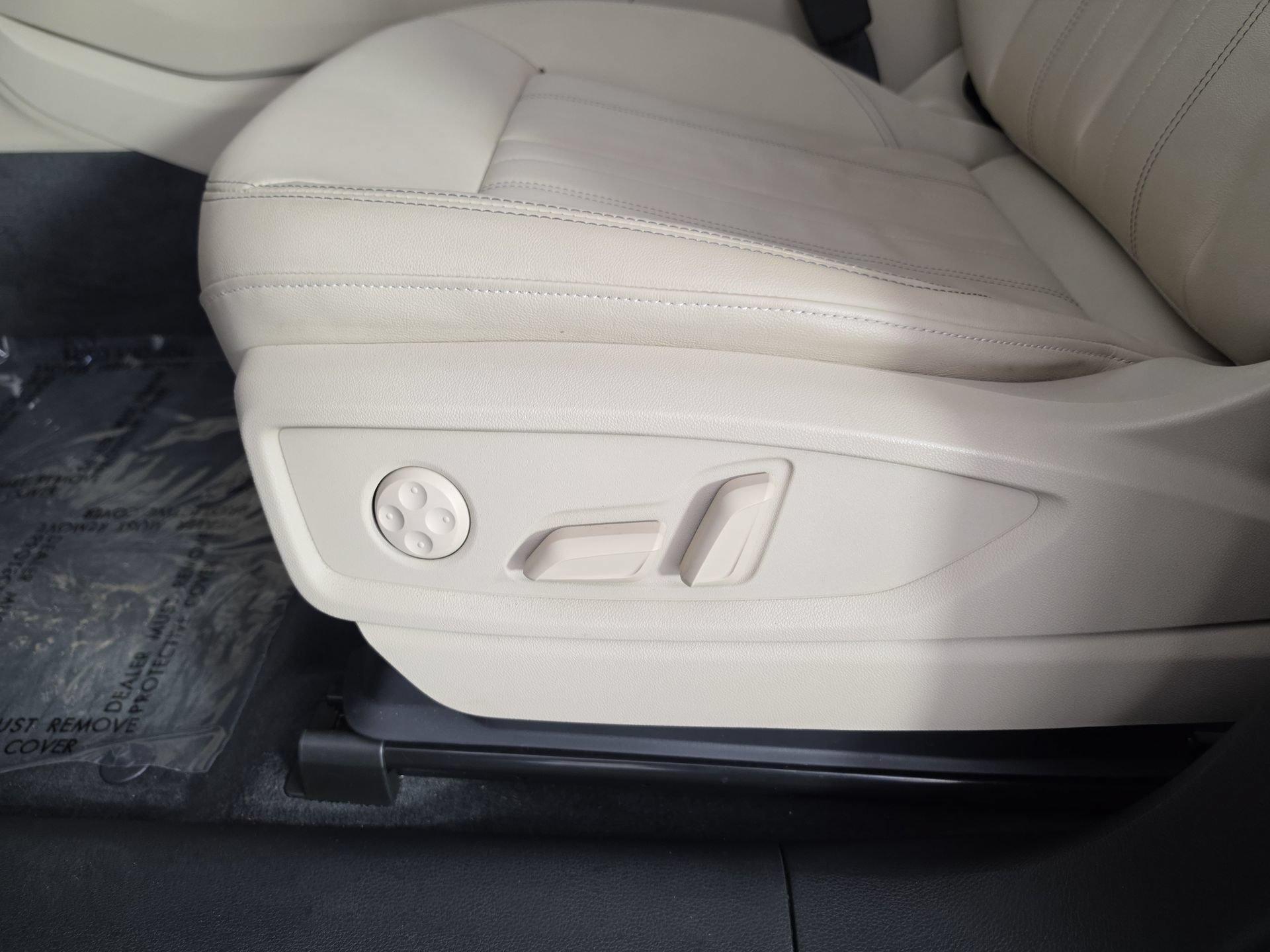 Used 2024 Audi Q5 Premium AWD/4WD image 4