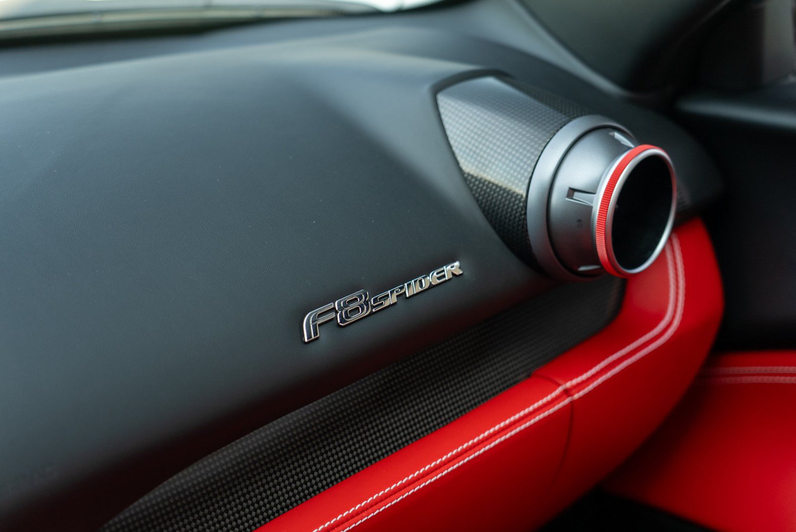 Used 2022 Ferrari F8 Tributo RWD image 51