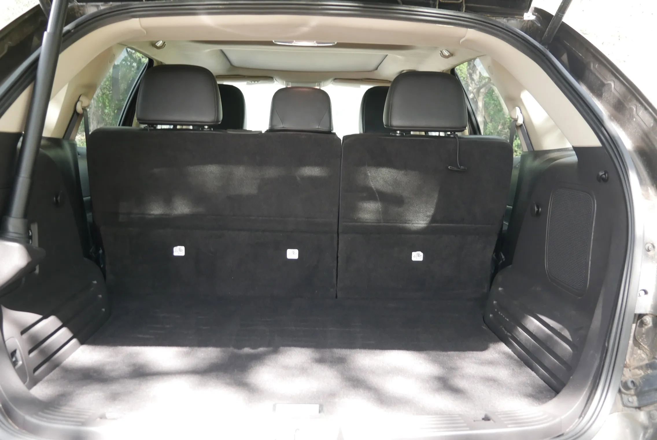 Used 2011 Lincoln MKX 2WD w/ 102A Rapid Spec Order Code image 24