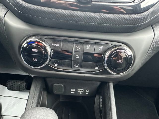 Used 2023 Chevrolet TrailBlazer LT w/ Convenience Package AWD/4WD image 47