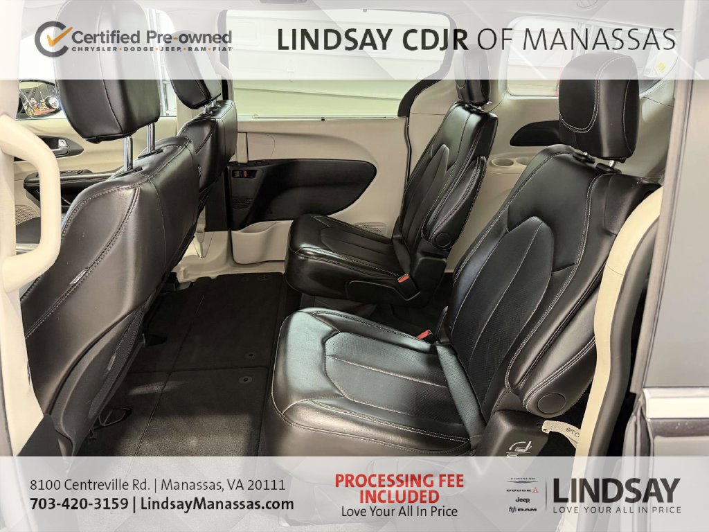 Certified 2024 Chrysler Pacifica Touring-L FWD image 19