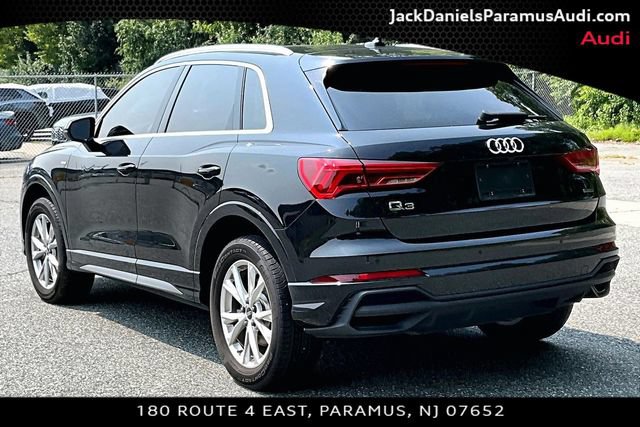 Used 2023 Audi Q3 2.0T Premium w/ Convenience Package AWD/4WD image 10