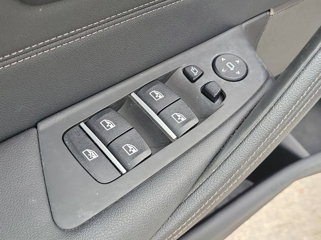 Used 2023 BMW 530e xDrive w/ Premium Package AWD/4WD image 15
