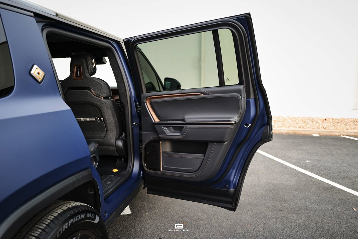 Used 2026 Rivian R1S Premium image 37