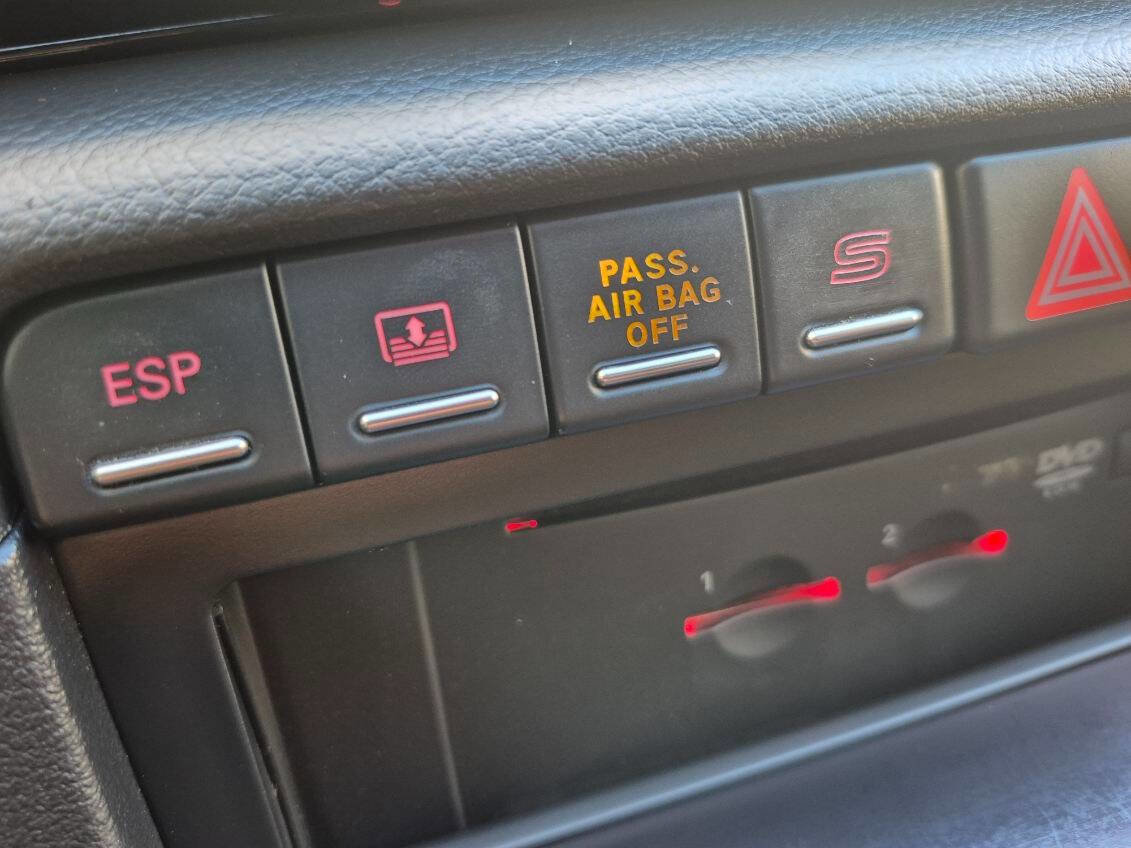 Used 2008 Audi RS 4 Sedan image 46