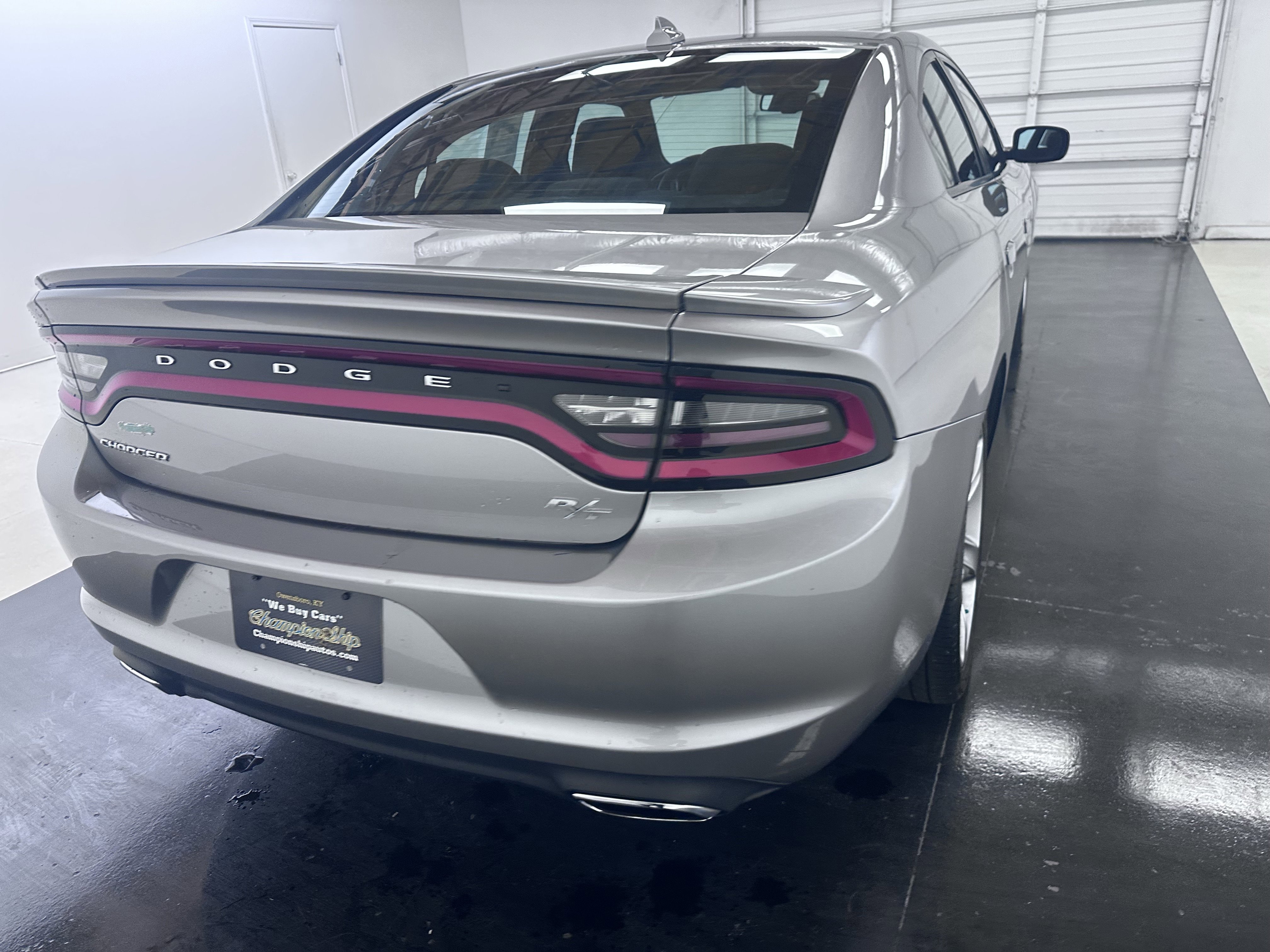Used 2016 Dodge Charger R/T RWD image 13