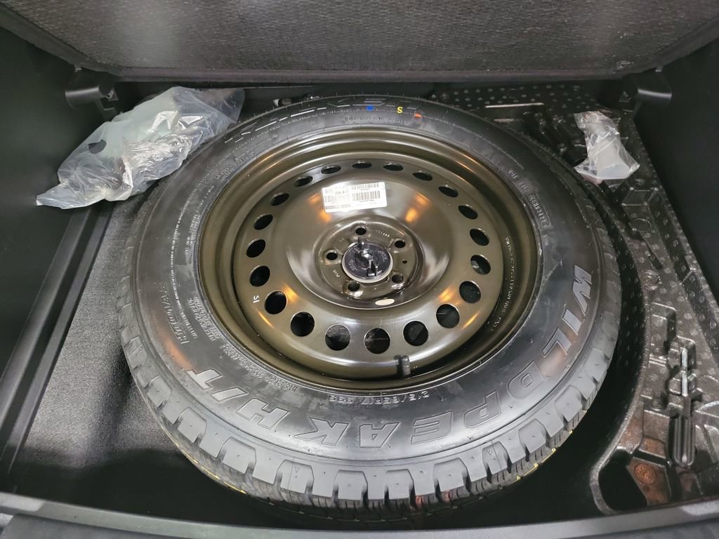 Used 2023 Jeep Compass Trailhawk w/ Trailhawk Convenience Group image 20