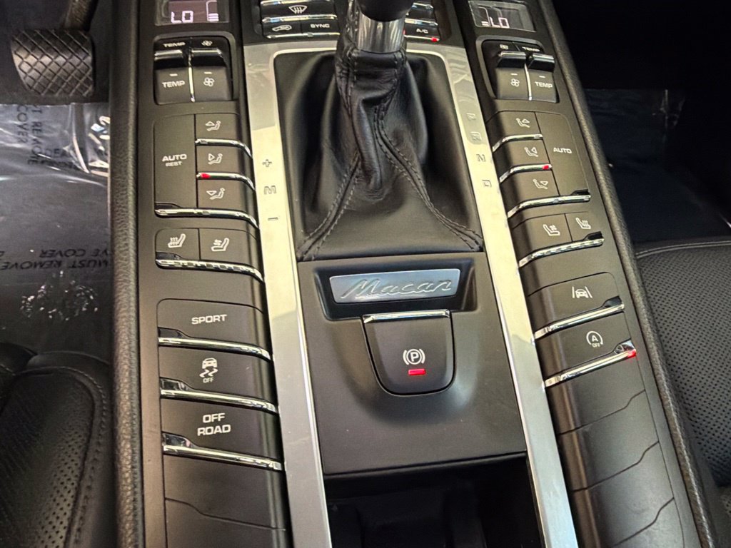 Used 2019 Porsche Macan AWD/4WD image 44