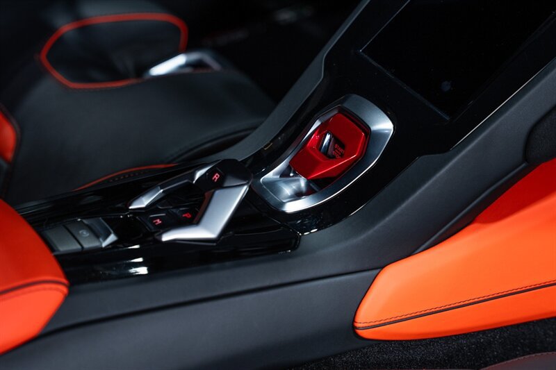 Used 2021 Lamborghini Huracan EVO AWD/4WD image 54