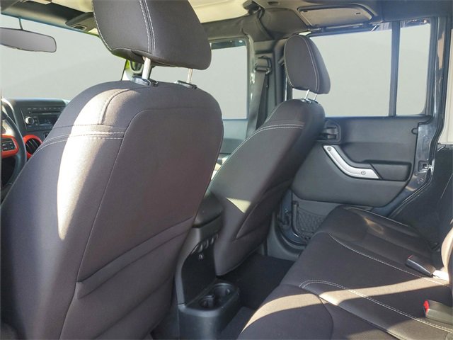 Used 2017 Jeep Wrangler Unlimited Sahara w/ Max Tow Package image 8