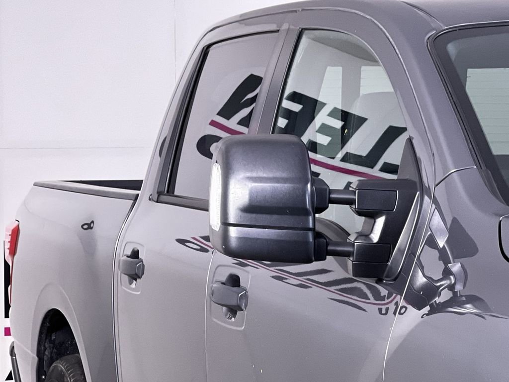 Used 2023 Nissan Titan SV w/ SV Convenience Package image 29