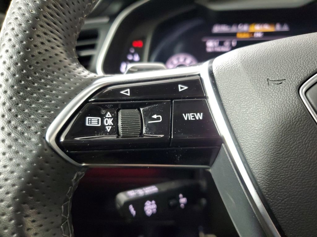 Used 2022 Audi RS 6 image 24