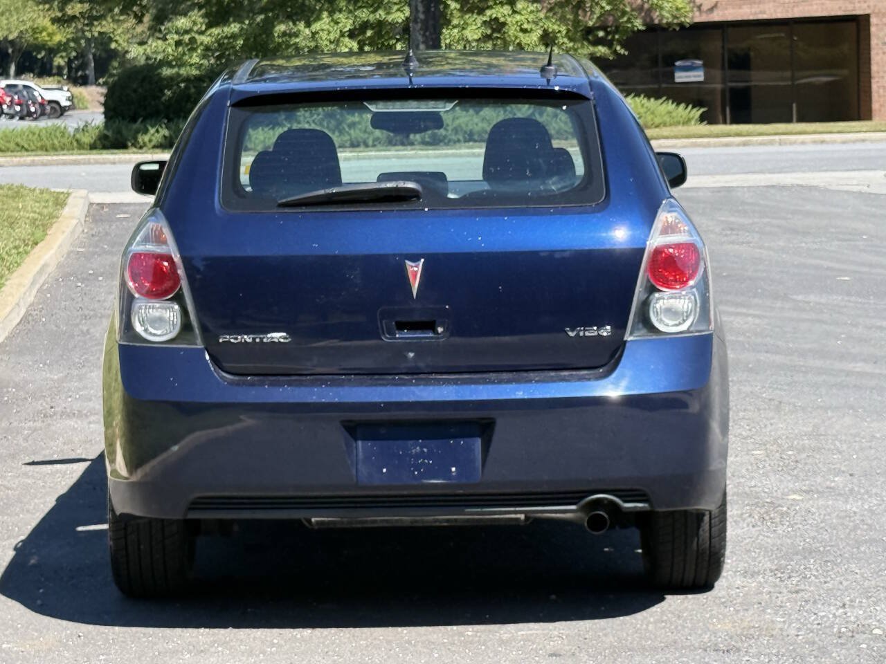Used 2009 Pontiac Vibe w/ Preferred Package FWD image 5