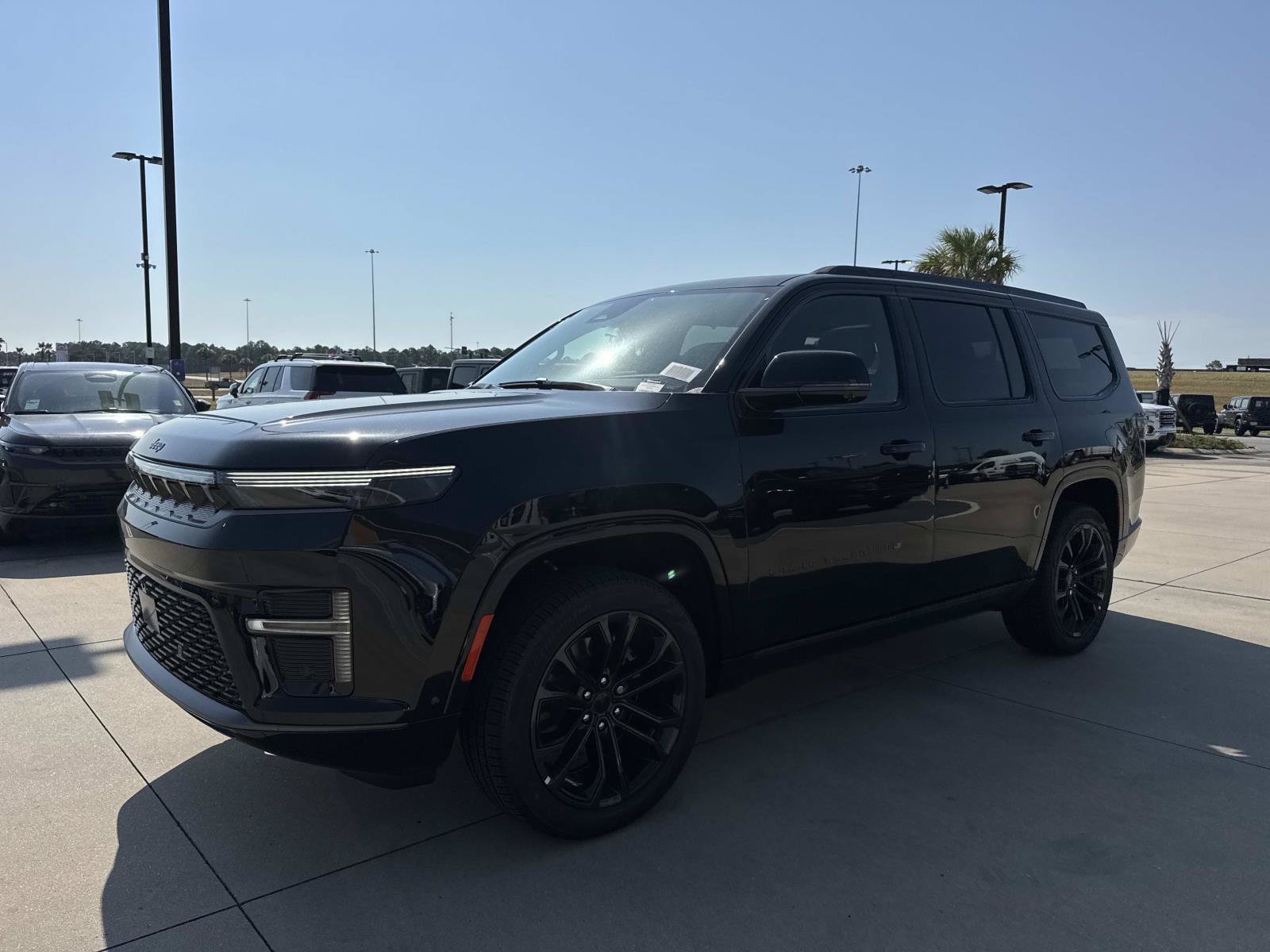 New 2026 Jeep Grand Wagoneer Summit AWD/4WD image 3