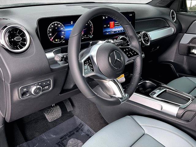New 2026 Mercedes-Benz GLB 250 image 8