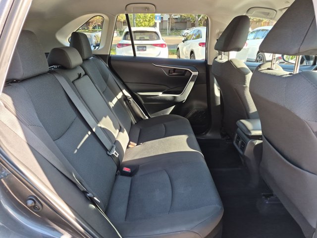 Used 2024 Toyota RAV4 LE AWD/4WD image 19
