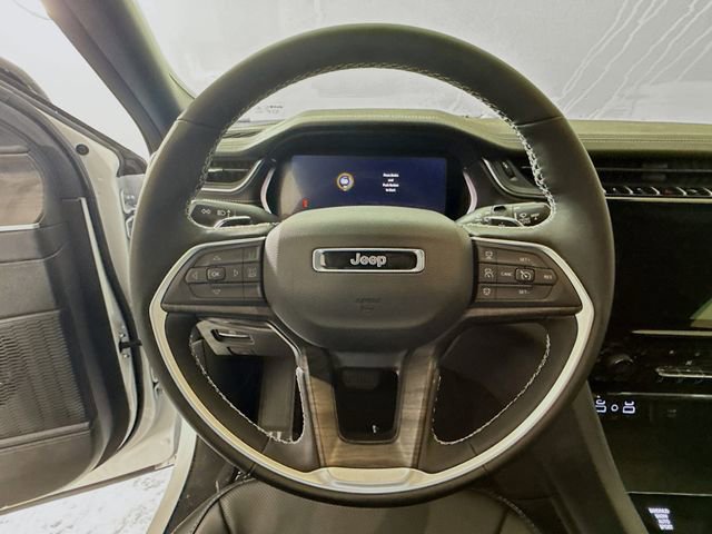New 2025 Jeep Grand Cherokee L Limited w/ Luxury Tech Group II image 11