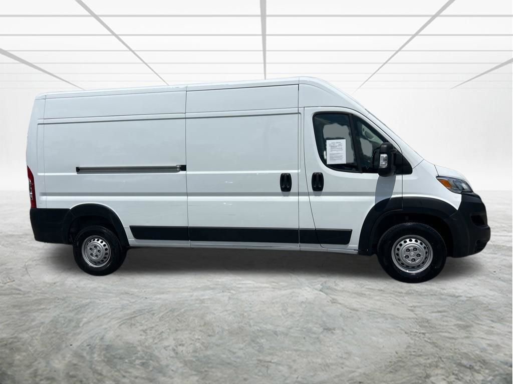 Used 2025 RAM ProMaster 2500 w/ Convenience Group FWD image 3