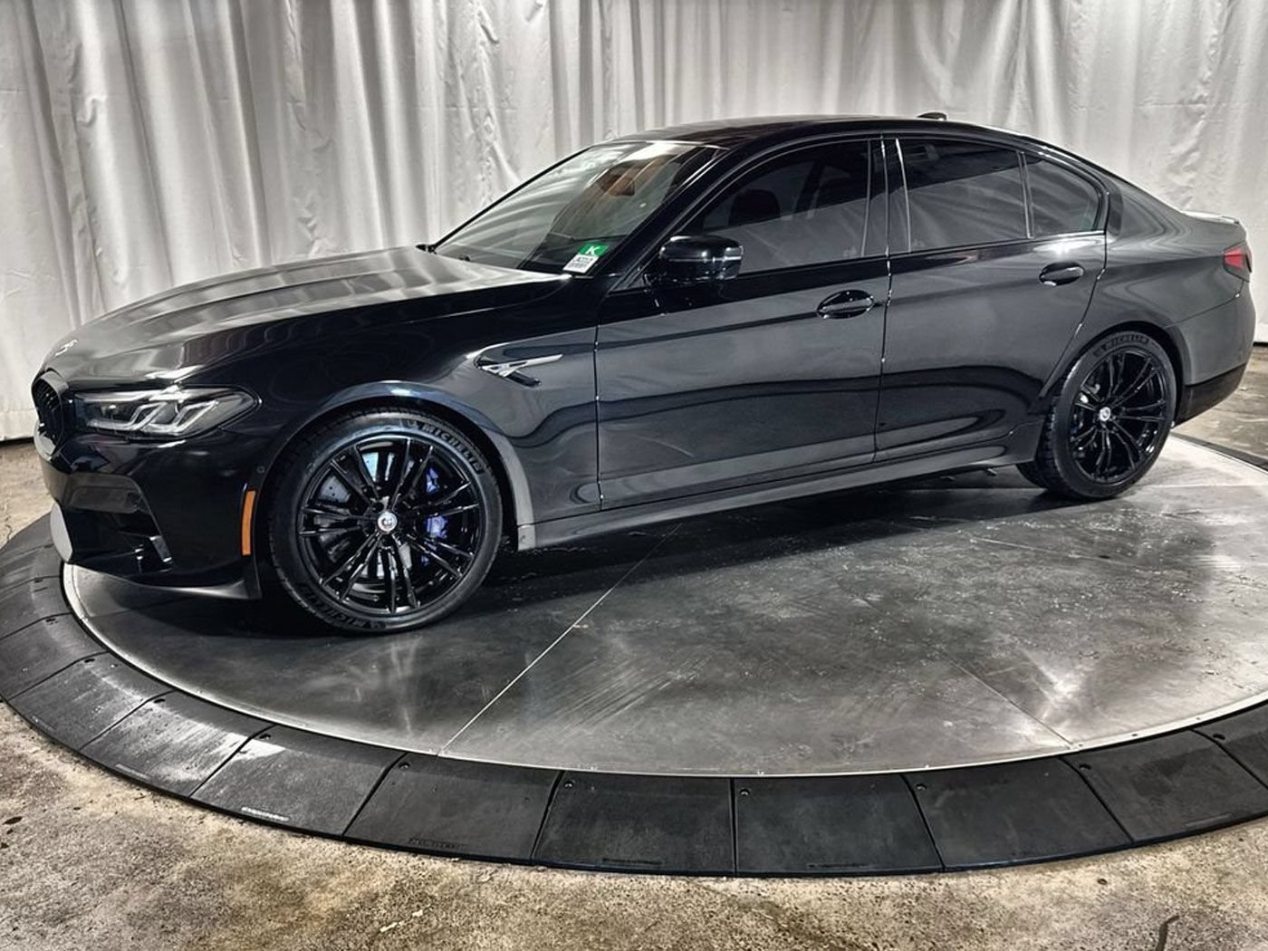 Used 2022 BMW M5 w/ Executive Package AWD/4WD image 1