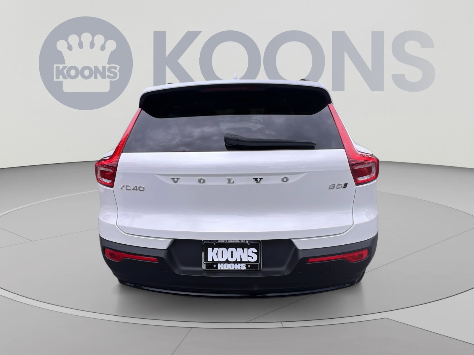 Certified 2024 Volvo XC40 B5 Plus w/ Climate Package AWD/4WD image 5
