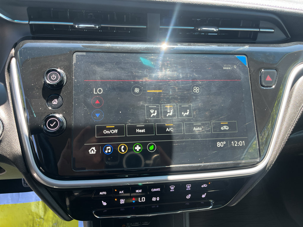 Used 2023 Chevrolet Bolt LT w/ Infotainment Package FWD image 18