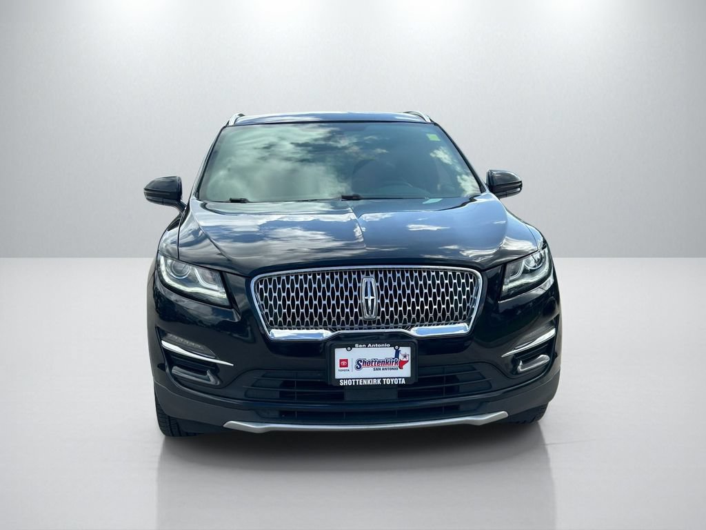 Used 2019 Lincoln MKC Reserve w/ MKC Climate Package FWD image 2