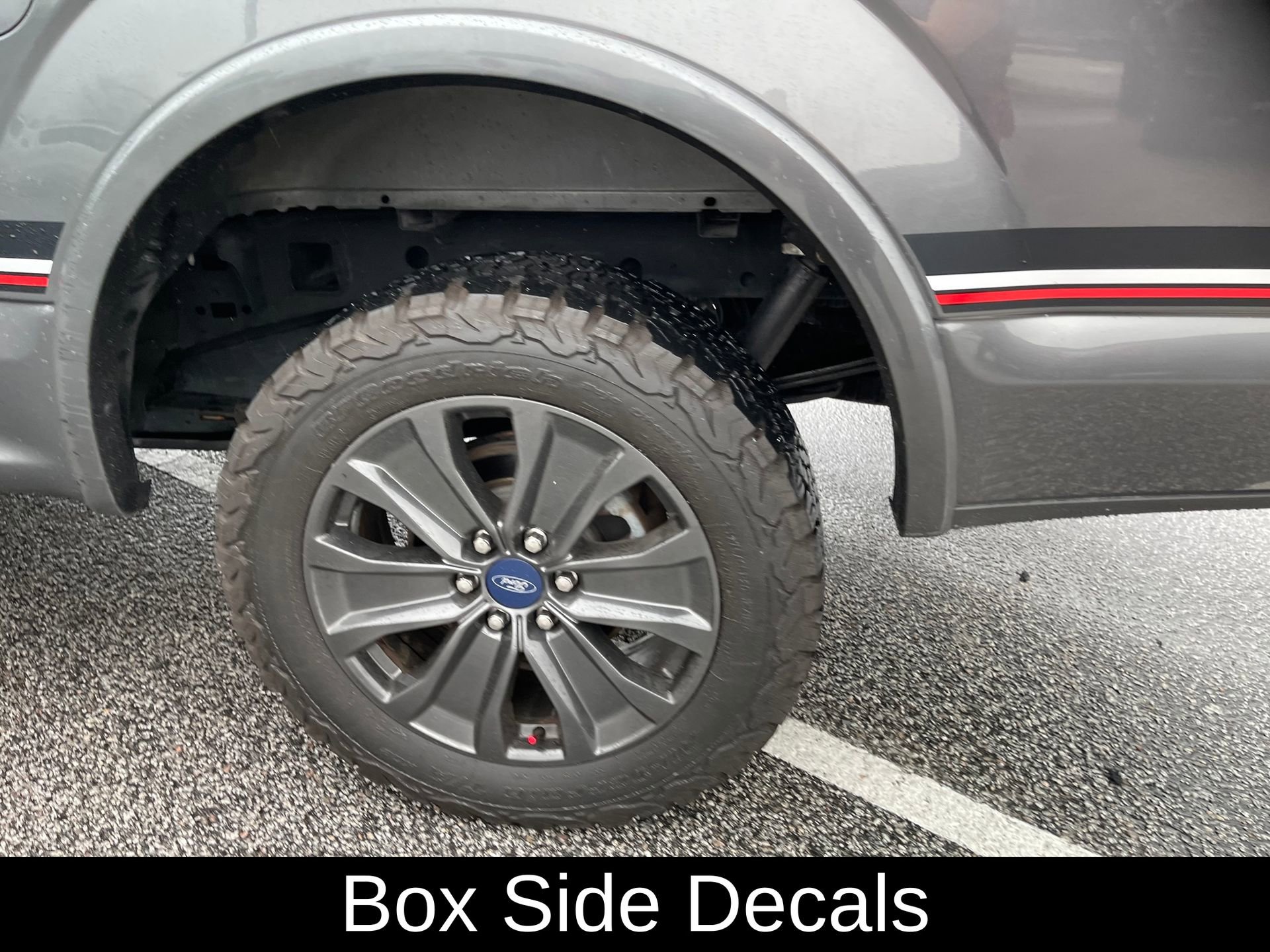 Used 2018 Ford F150 Lariat w/ Equipment Group 502A Luxury image 9