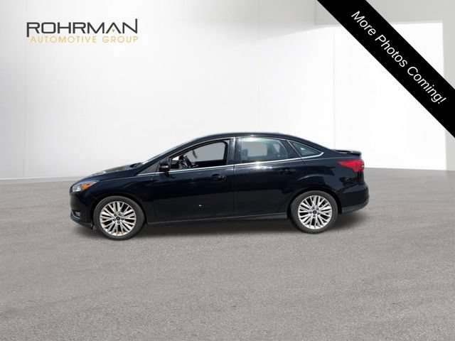 Used 2018 Ford Focus Titanium w/ Titanium Technology Package FWD image 8
