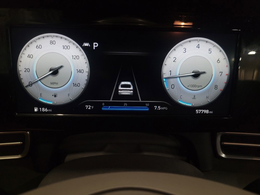 Used 2021 Hyundai Elantra SEL w/ Convenience + Premium Package image 23