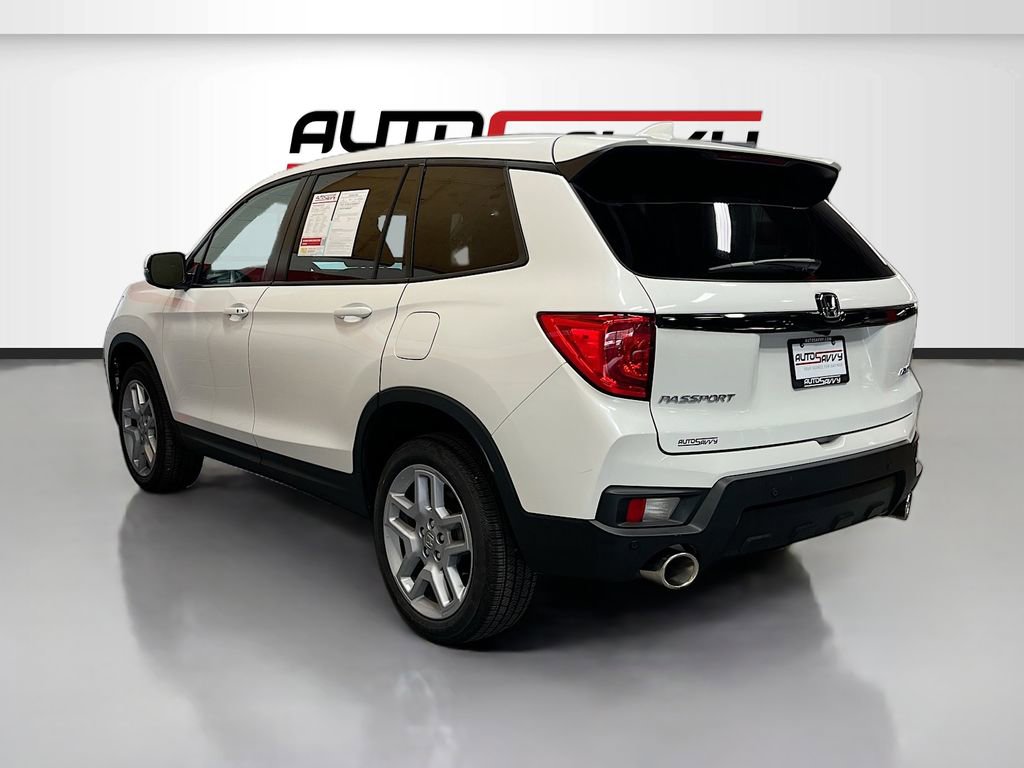 Used 2025 Honda Passport EX-L image 5