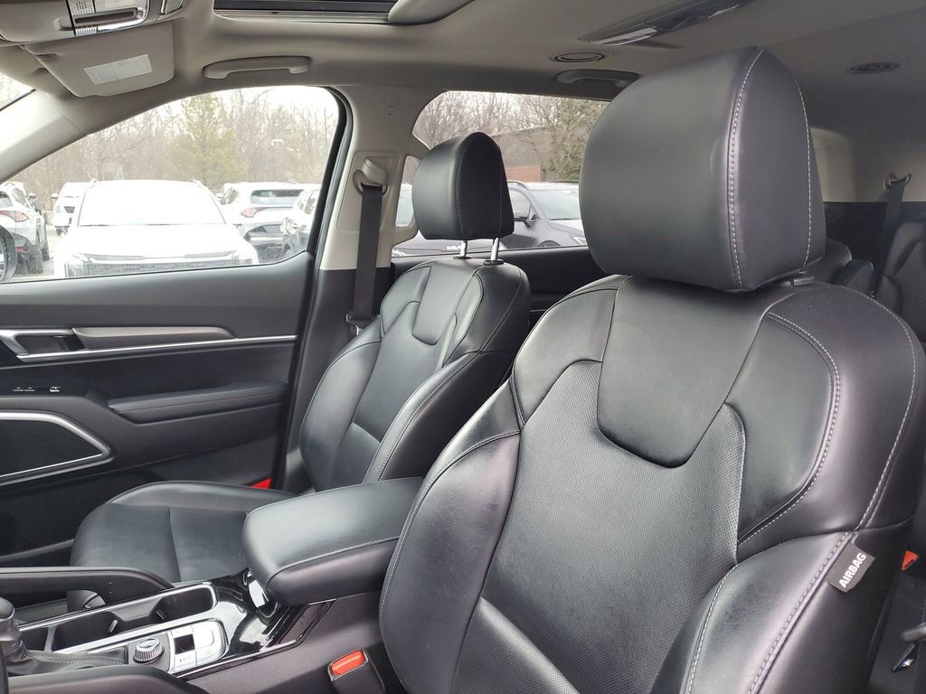 Certified 2021 Kia Telluride S image 10