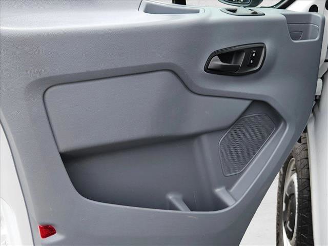 Used 2017 Ford Transit 150 XL RWD image 10