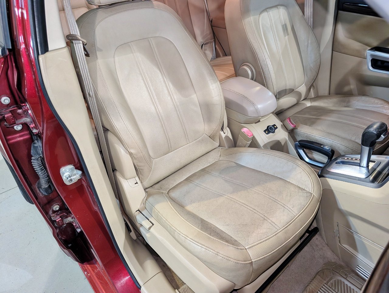 Used 2008 Saturn Vue XR w/ Premium Trim Package FWD image 29