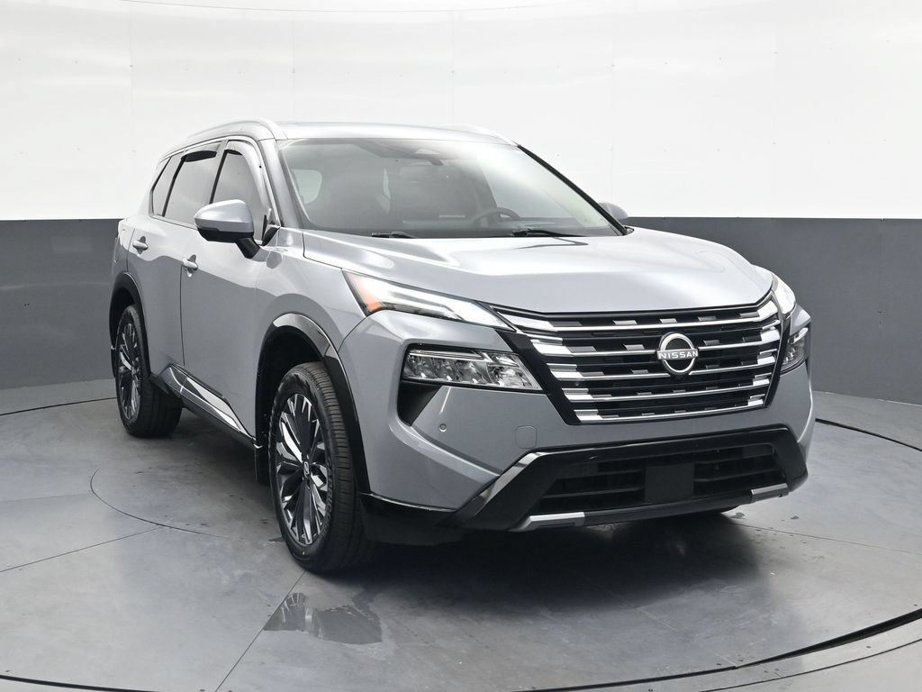 Certified 2024 Nissan Rogue Platinum w/ Platinum Premium Package AWD/4WD image 2