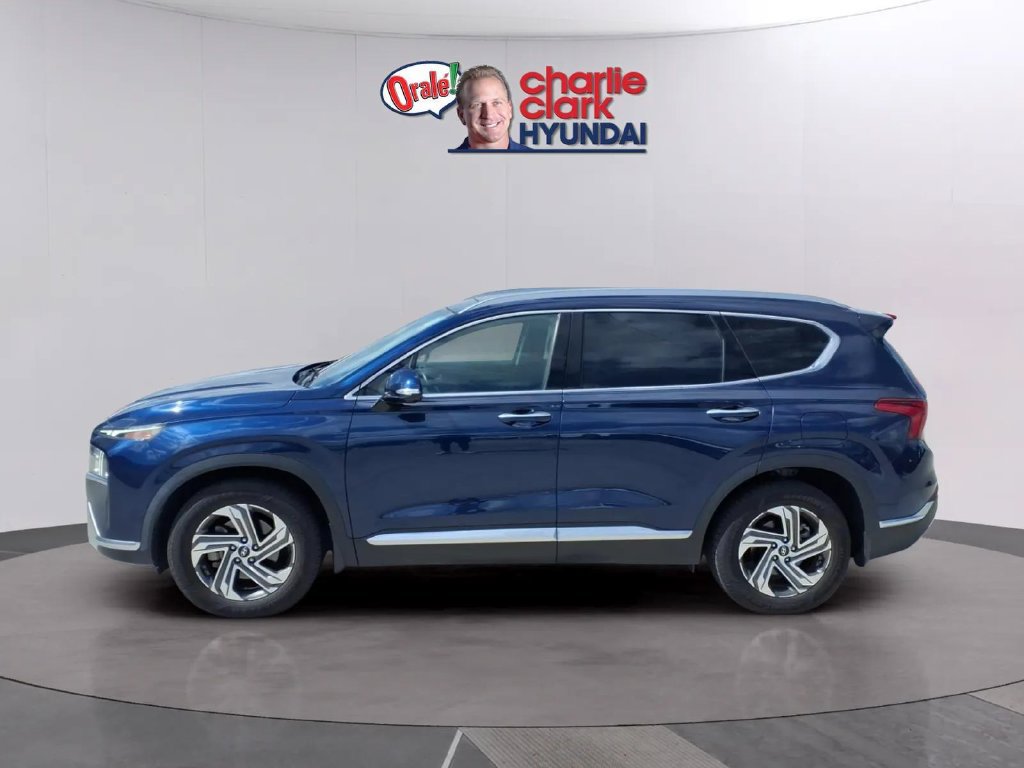 Used 2023 Hyundai Santa Fe SEL w/ Premium Package FWD image 2