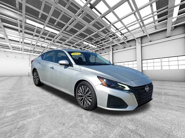 Used 2023 Nissan Altima 2.5 SV