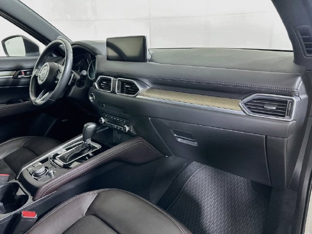 Used 2024 MAZDA CX-5 Signature AWD/4WD image 35