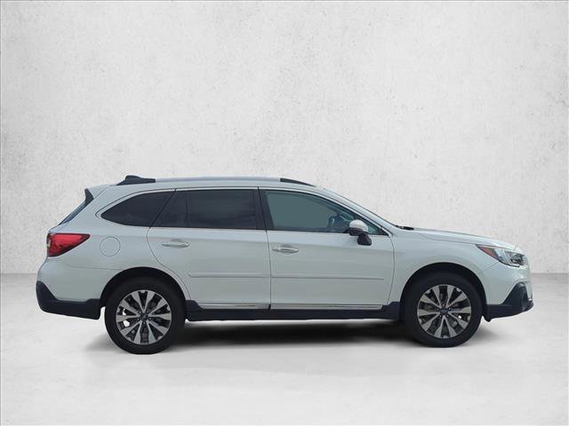 Used 2019 Subaru Outback 2.5i Touring AWD/4WD image 4