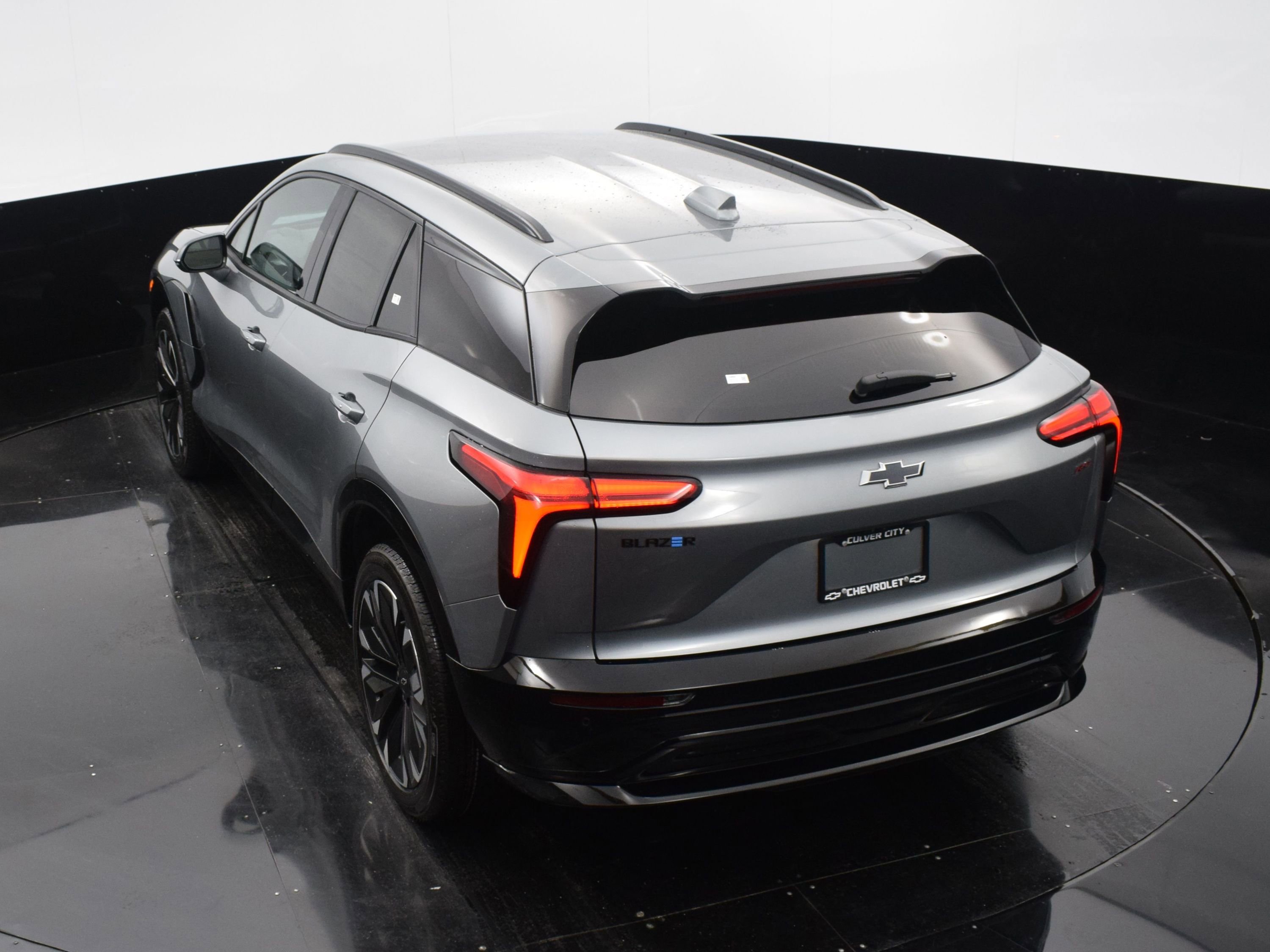 New 2025 Chevrolet Blazer EV RS RWD image 21
