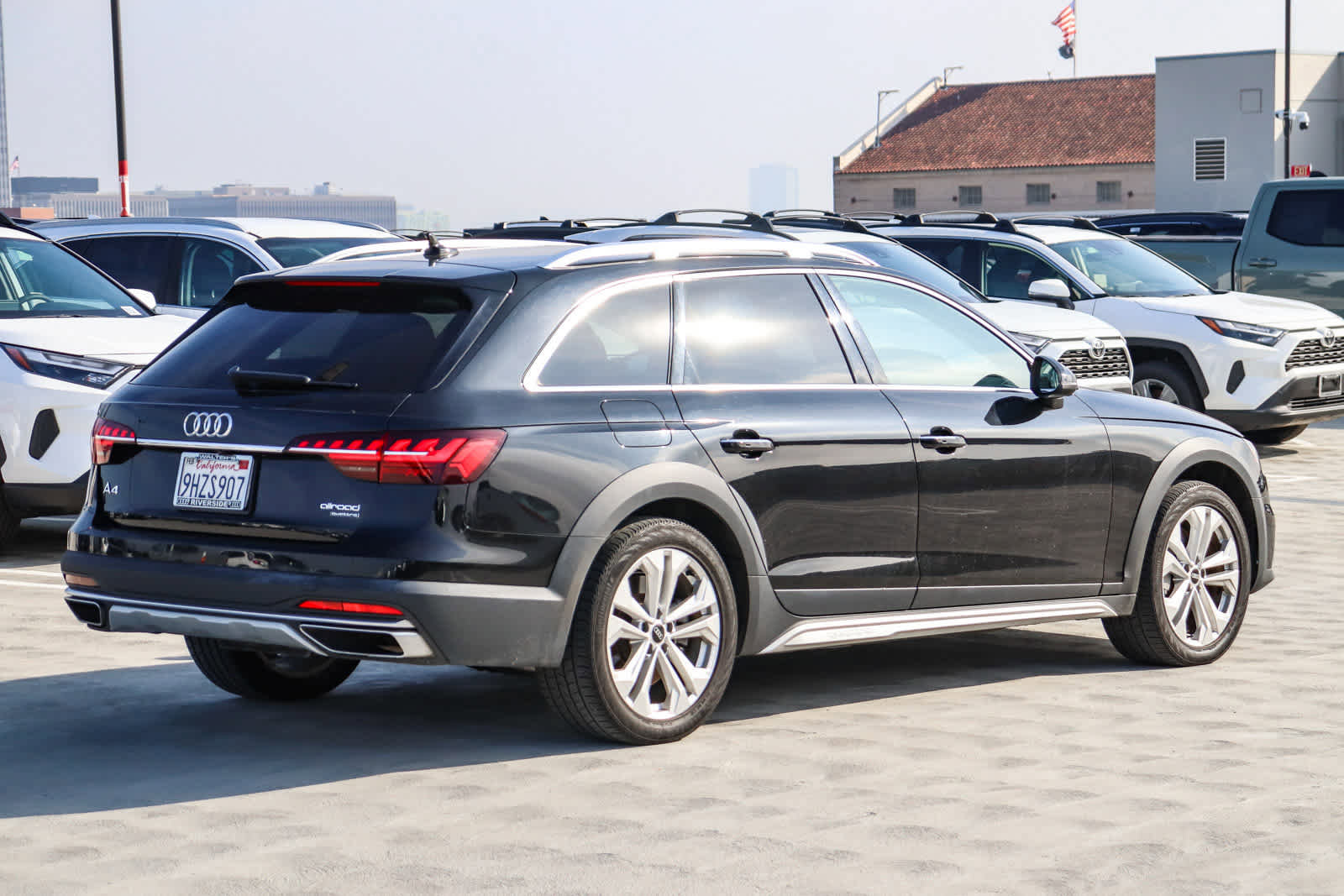 Used 2021 Audi A4 2.0T allroad Premium Plus w/ Premium Plus Package image 6